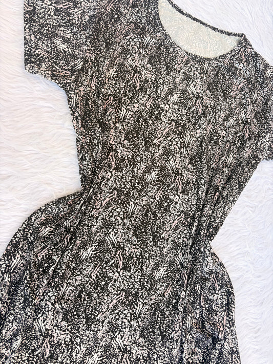 Dark waves nightshirt