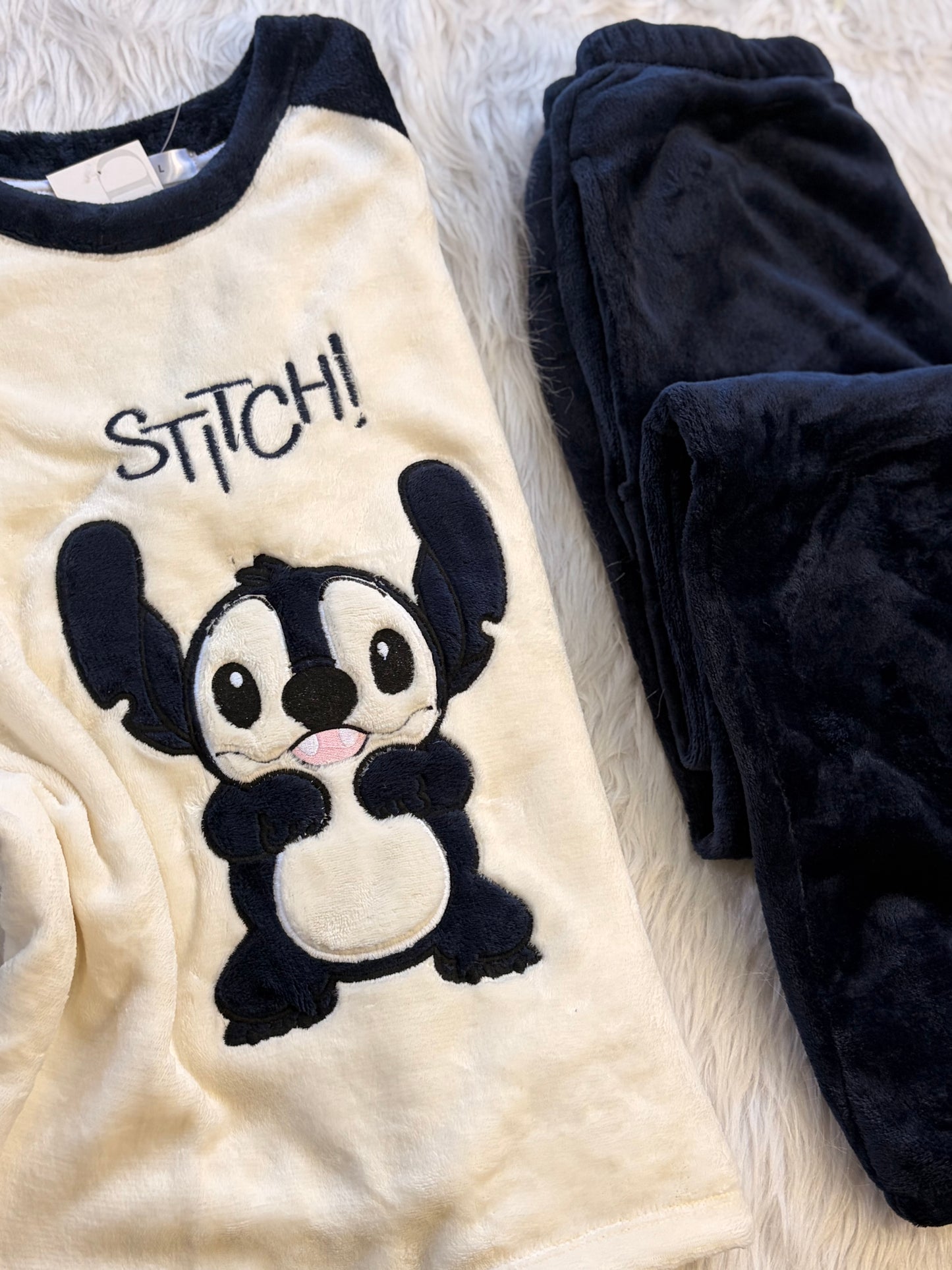 Stitch polar pj set