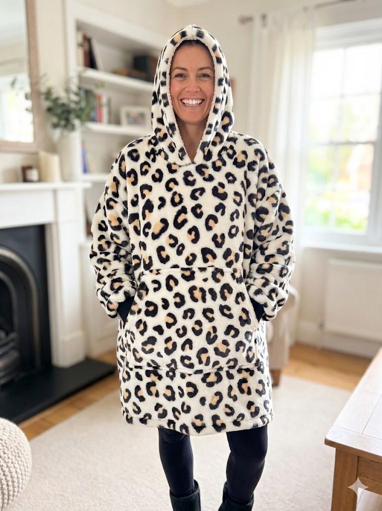 Chunky hooded blanket
